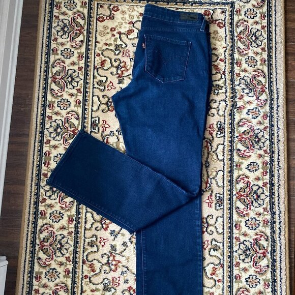 COPY- Levi's Jeans Demi Curve Classic Fit Straight Leg Blue Denim Size 12/31 - Picture 2 of 5